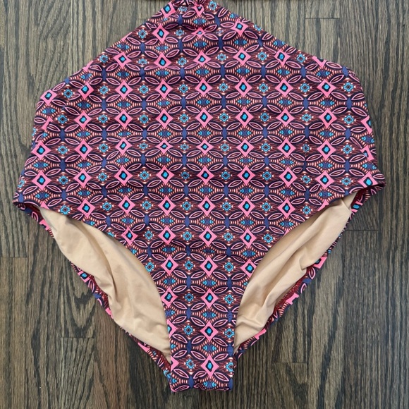 J. Crew O Ring Circle Side Cutout Waist One Piece Swimsuit size 10 - Picture 3 of 8